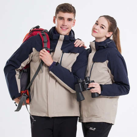 定做冲锋衣厂家批发